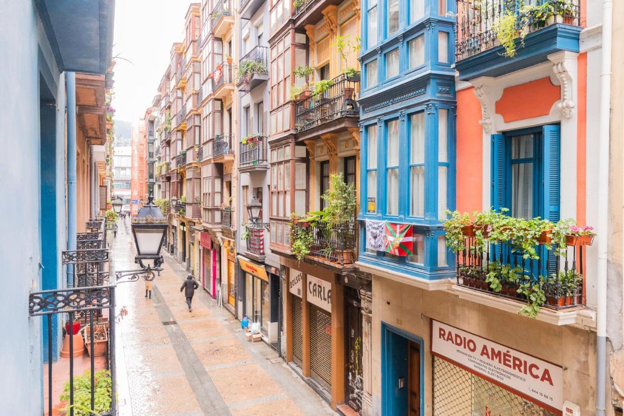 Beautiful Old Town By Next Stop Bilbao Bagian luar foto